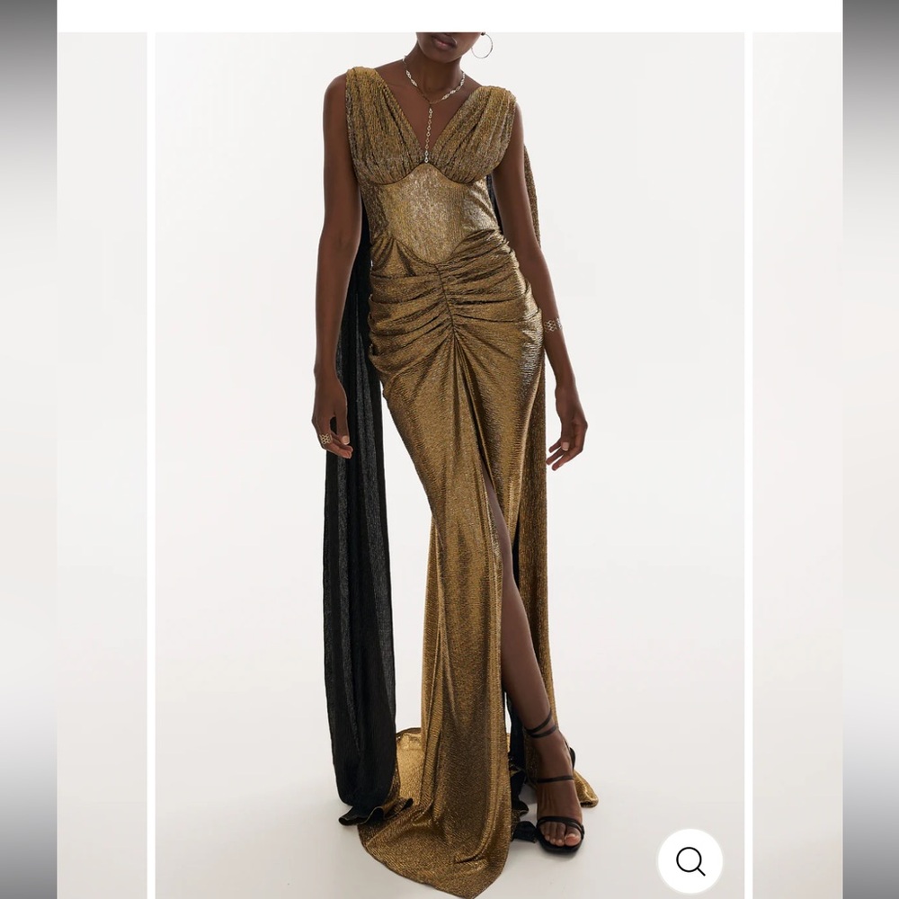 Sari Metallic Light Crepe Cape Dress In Pure-Gold